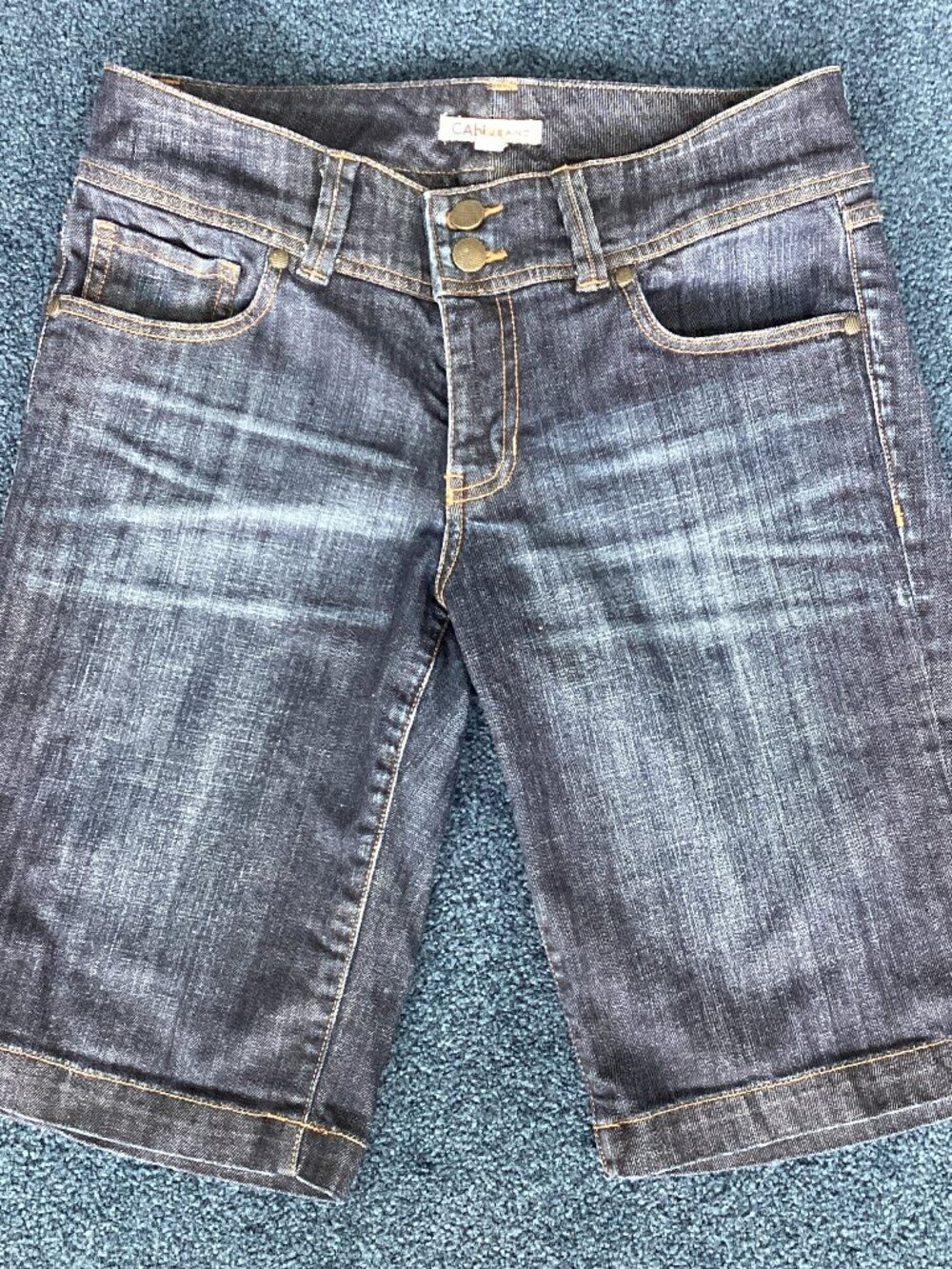 Cabi Dark Denim Bermuda Shorts – sz 6